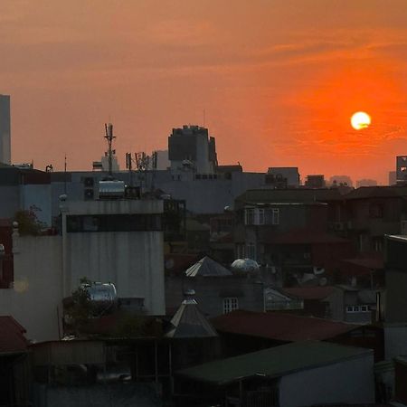 Fortuna Homestay Hanoi Buitenkant foto